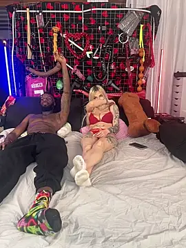 MacTroy online show from February 2026 08:28:01 PM