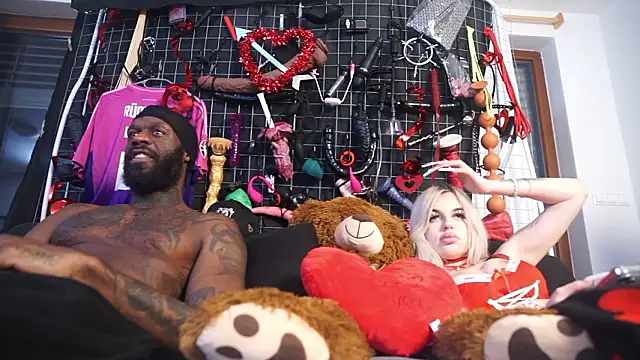 MacTroy online show from February 2026 11:15:02 PM