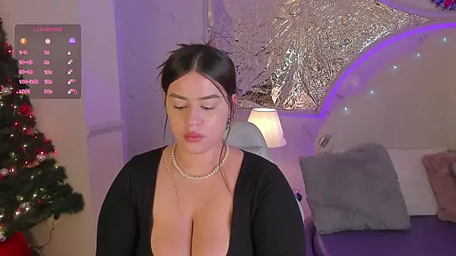 Miamontoya online show from December 2025 01:37:02 PM