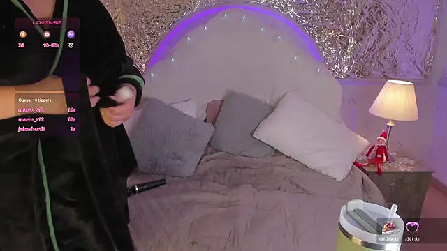 Snapshot of Miamontoya chatting on December 2025 08:15:02 PM Miamontoya online show from December 2025 08:15:02 PM