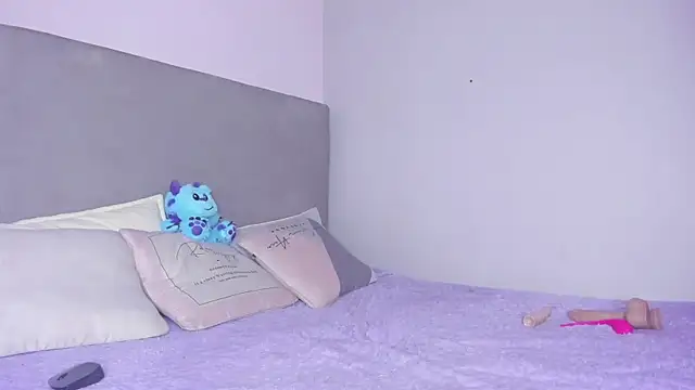 KIMAPRIL online show from March 2026 08:24:01 PM