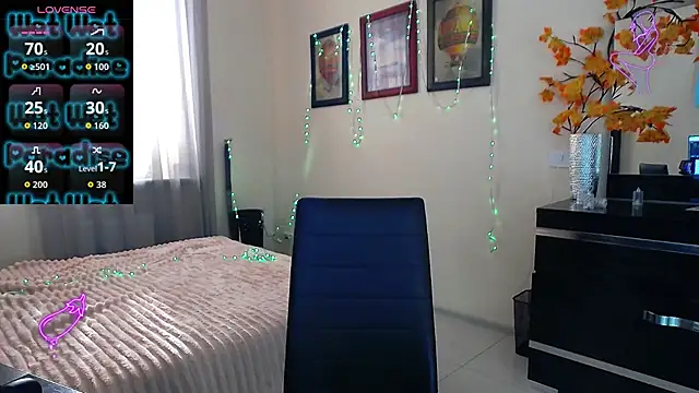 Snapshot of Lillianhot68 chatting on November 2025 10:37:02 AM Lillianhot68 online show from November 2025 10:37:02 AM