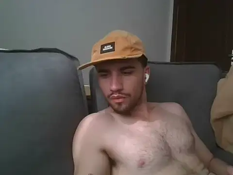 Snapshot of TomAlex chatting on July 2026 02:51:01 PM TomAlex online show from July 2026 02:51:01 PM