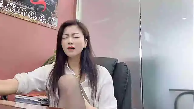 QianF-666 online show from October 2025 02:57:01 AM