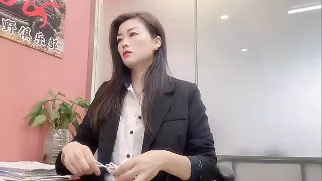 QianF-666 online show from February 2026 02:45:01 AM