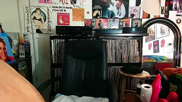 Snapshot of Alice_Love_69 chatting on December 2025 05:18:02 AM Alice Love 69 online show from December 2025 05:18:02 AM