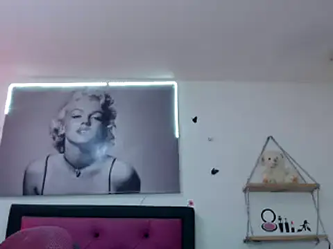 Snapshot of Eliza_latins chatting on December 2024 03:37:02 PM Eliza latins online show from December 2024 03:37:02 PM