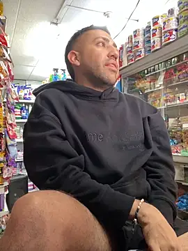 JuanZapata33 online show from February 2026 09:04:01 PM