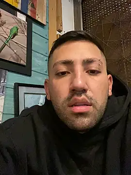 JuanZapata33 online show from February 2026 11:34:02 PM