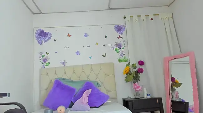 Snapshot of _Melany1 chatting on February 2025 10:40:01 PM Melany1 online show from February 2025 10:40:01 PM