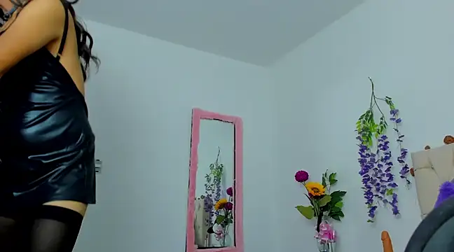 Snapshot of _Melany1 chatting on March 2025 02:40:01 AM Melany1 online show from March 2025 02:40:01 AM