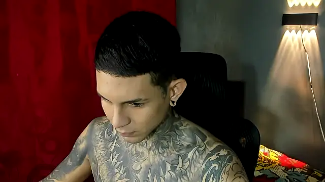 Travistanner 28 online show from February 2026 12:01:02 PM