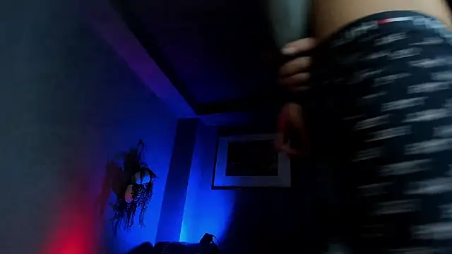 Travistanner 28 online show from July 2026 04:53:01 AM