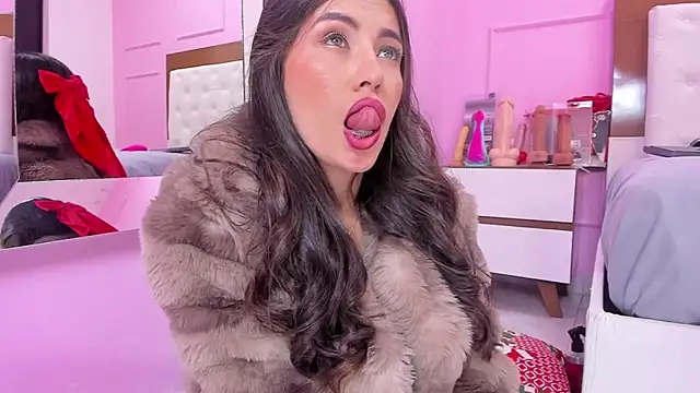 alysonJackson online show from December 2025 07:46:02 PM