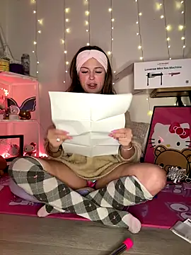 biancasuger online show from November 2025 01:42:01 AM