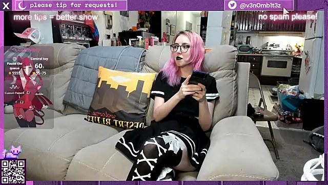 v3n0mb1t3z online show from November 2025 12:47:02 AM