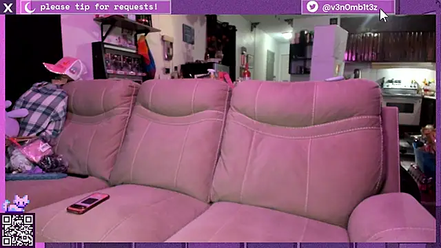 v3n0mb1t3z online show from November 2025 11:31:01 PM