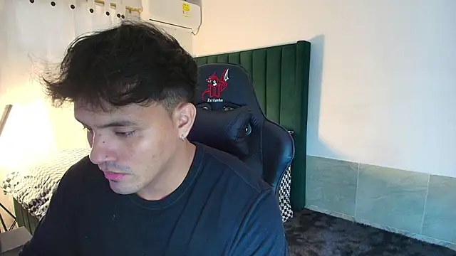 Snapshot of man_dur07 chatting on November 2025 06:19:02 PM man dur07 online show from November 2025 06:19:02 PM