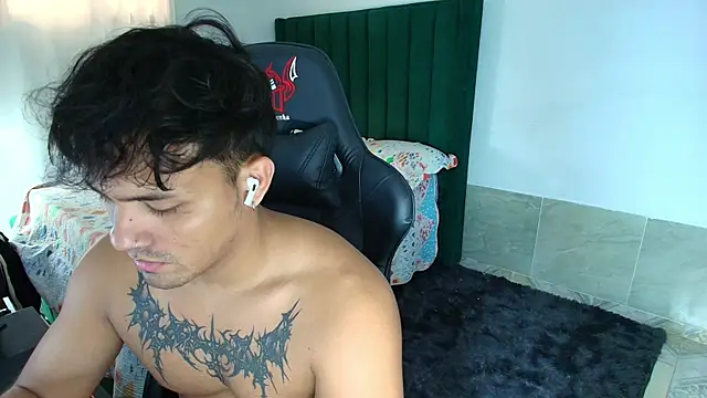 man dur07 online show from April 2026 09:37:02 PM