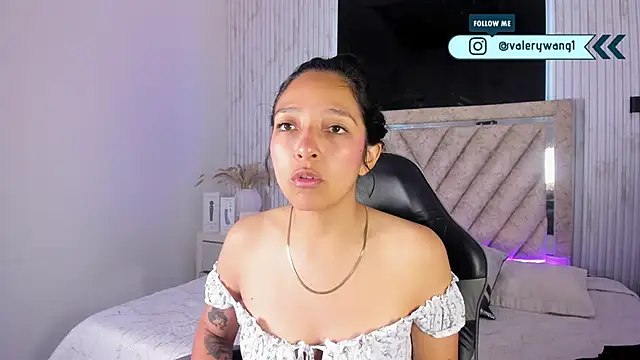 Snapshot of Valery_wang chatting on December 2025 01:24:02 PM Valery wang online show from December 2025 01:24:02 PM