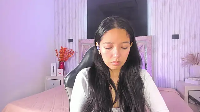 Valery wang online show from November 2025 11:42:02 AM