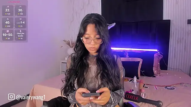Valery wang online show from October 2025 11:44:02 AM