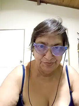 florecita69 online show from October 2025 01:18:01 AM