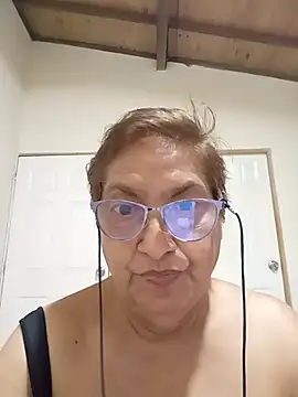 florecita69 online show from November 2025 02:10:01 PM