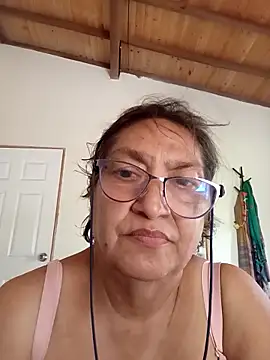 florecita69 online show from October 2025 02:38:02 PM