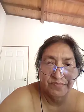 florecita69 online show from November 2025 04:01:02 PM