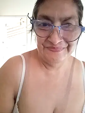 florecita69 online show from October 2025 02:28:01 PM