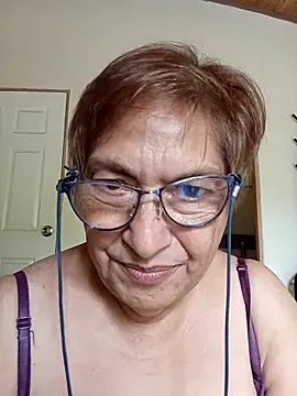 florecita69 online show from December 2025 03:14:02 PM