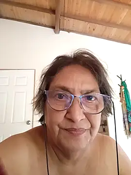 florecita69 online show from November 2025 02:53:02 PM