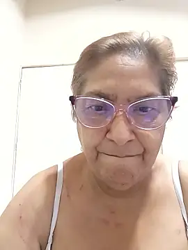 florecita69 online show from January 2026 02:43:02 PM