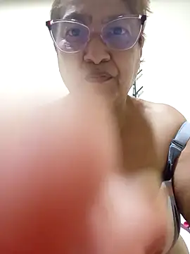 florecita69 online show from February 2026 03:34:02 PM