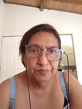 florecita69 online show from November 2025 02:34:02 PM