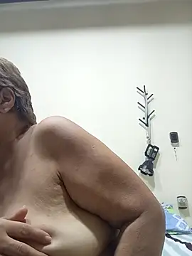 florecita69 online show from February 2026 01:30:02 AM