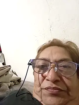 florecita69 online show from November 2025 12:55:01 AM