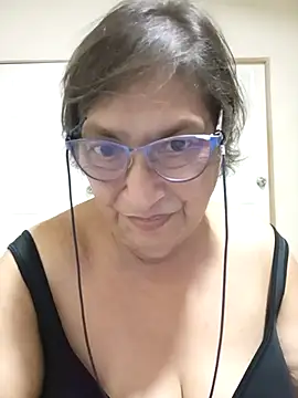 florecita69 online show from November 2025 01:53:01 AM