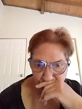 florecita69 online show from December 2025 02:29:02 PM