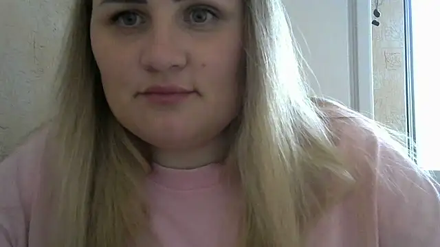 Snapshot of Honeydew-Waves chatting on May 2026 02:14:01 PM Honeydew-Waves online show from May 2026 02:14:01 PM