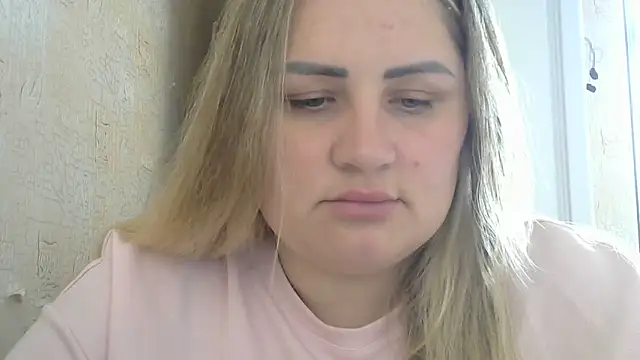 Snapshot of Honeydew-Waves chatting on May 2026 05:49:01 AM Honeydew-Waves online show from May 2026 05:49:01 AM