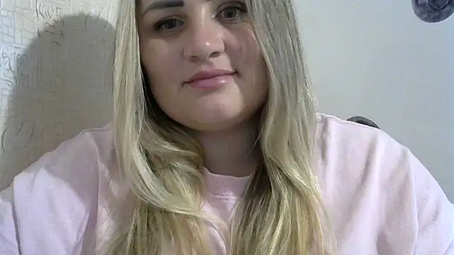 Snapshot of Honeydew-Waves chatting on June 2026 05:10:02 PM Honeydew-Waves online show from June 2026 05:10:02 PM