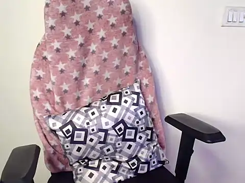 CUTE princess 143 online show from November 2025 05:14:02 PM