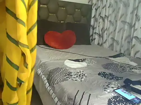 Snapshot of CUTE_princess_143 chatting on September 2025 04:33:02 PM CUTE princess 143 online show from September 2025 04:33:02 PM