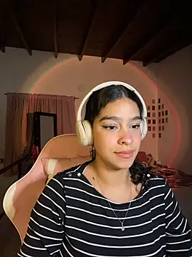 Arteatenea   online show from December 2025 04:22:01 AM