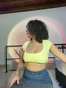 Snapshot of Arteatenea__ chatting on February 2025 05:35:02 AM Arteatenea online show from February 2025 05:35:02 AM