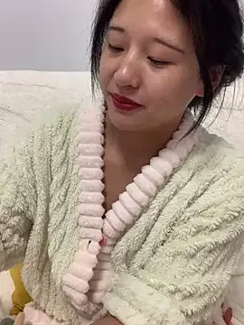 Xiaoli6688 online show from December 2024 03:00:02 PM