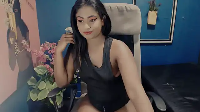 Snapshot of Littleindianmilf chatting on September 2025 09:45:02 AM Littleindianmilf online show from September 2025 09:45:02 AM