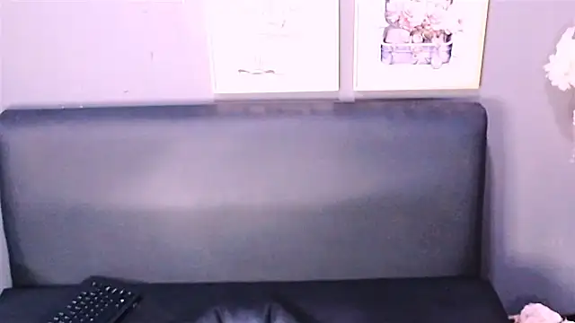 Snapshot of Littleindianmilf chatting on February 2025 08:18:02 AM Littleindianmilf online show from February 2025 08:18:02 AM
